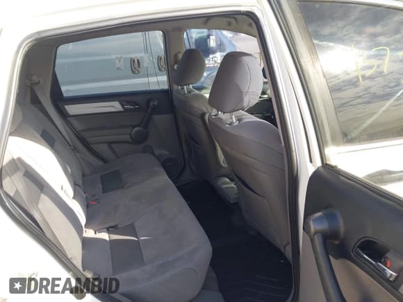 ✅ 2011 Honda CR-V SE • VIN: 5J6RE3H42BL022028 • Lot: 43730585. Listed on IAAI with 264,076 mi. Free auction sales archive from the USA and detailed vehicle history report at DreamBid. Image 8.