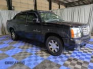 ✅ 2006 Cadillac Escalade EXT • VIN: 3GYEK62N06G208650 • Lot: 72029074. Listed on Copart with 266,823 mi. Free auction sales archive from the USA and detailed vehicle history report at DreamBid. Image 4.