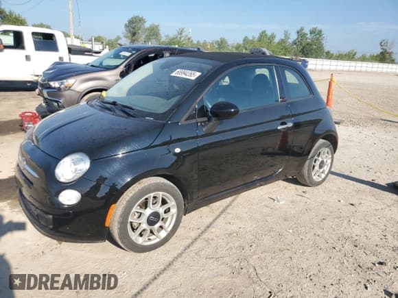 ✅ 2015 FIAT 500 Pop • VIN: 3C3CFFDR5FT678167 • Лот: 68994265. Опубликован ранее на Copart с пробегом 75 673 миль. Бесплатный доступ к архиву аукционных продаж из США и подробный отчёт об истории автомобиля на DreamBid. Изображение 1.