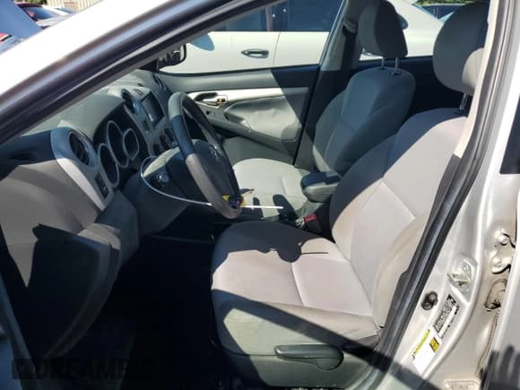 ✅ 2010 Toyota Matrix S • VIN: 2T1KE4EE9AC036203 • Lot: 71920075. Wystawiony na Copart z przebiegiem 90 505 mil. Bezpłatny archiwum sprzedaży aukcyjnych z USA i szczegółowy raport historii pojazdu na DreamBid. Zdjęcie 7.