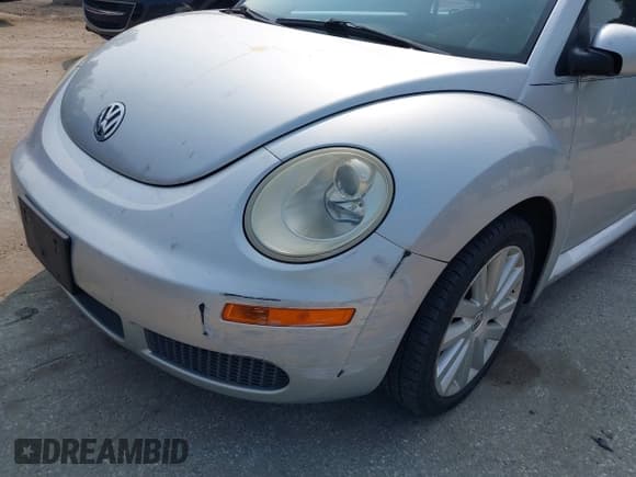✅ 2008 Volkswagen Beetle S • VIN: 3VWRW31C88M502079 • Lot: 42429122. Listed on IAAI with 168,324 mi. Free auction sales archive from the USA and detailed vehicle history report at DreamBid. Image 14.
