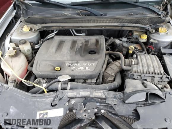 ✅ 2014 Dodge Avenger SE • VIN: 1C3CDZAB5EN201736 • Lot: 86105084. Wystawiony na Copart z przebiegiem 98 933 mil. Bezpłatny archiwum sprzedaży aukcyjnych z USA i szczegółowy raport historii pojazdu na DreamBid. Zdjęcie 11.