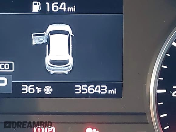 ✅ 2022 Kia Sportage LX • VIN: KNDPM3AC3N7970095 • Lot: 43639116. Wystawiony na IAAI z przebiegiem 35 643 mil. Bezpłatny archiwum sprzedaży aukcyjnych z USA i szczegółowy raport historii pojazdu na DreamBid. Zdjęcie 15.