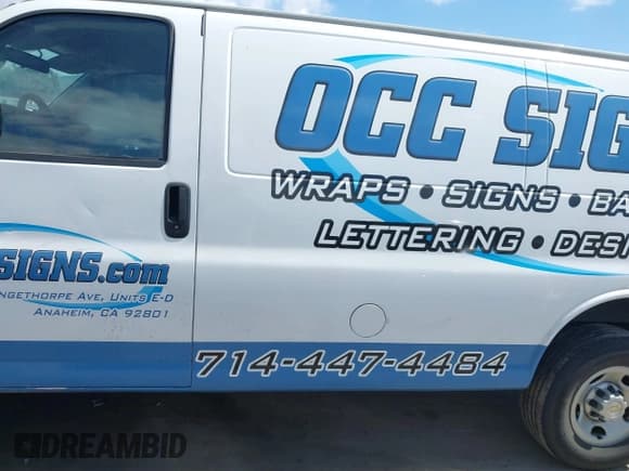 ✅ 2022 Chevrolet Express Cargo • VIN: 1GCWGAFPXN1269561 • Lot: 40347840. Wystawiony na IAAI z przebiegiem 43 743 mil. Bezpłatny archiwum sprzedaży aukcyjnych z USA i szczegółowy raport historii pojazdu na DreamBid. Zdjęcie 15.