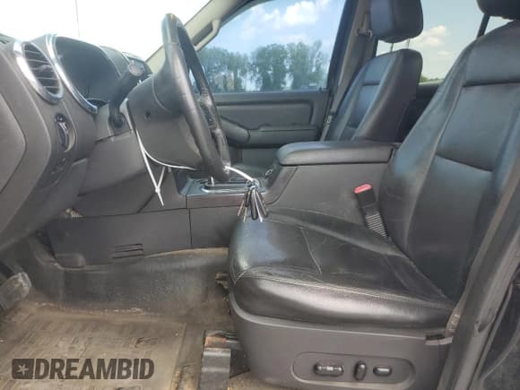 ✅ 2008 Ford Explorer Sport Trac Adrenaline • VIN: 1FMEU23838UB37098 • Lot: 61896865. Listed on Copart with 155,318 mi. Free auction sales archive from the USA and detailed vehicle history report at DreamBid. Image 7.