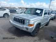 ✅ 2006 Jeep Commander • VIN: 1J8HH48N86C248368 • Lot: 43698839. Listed on IAAI with 157,947 mi. Free auction sales archive from the USA and detailed vehicle history report at DreamBid. Image 2.