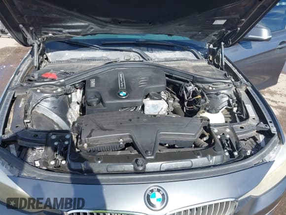 ✅ 2012 BMW 3 Series 328i • VIN: WBA3A5G51CNN65807 • Lot: 43680062. Listed on IAAI with 102,000 mi. Free auction sales archive from the USA and detailed vehicle history report at DreamBid. Image 10.