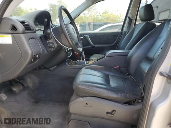 ✅ 2005 Mercedes-Benz M 350 • VIN: 4JGAB57E35A546639 • Lot: 50201805. Listed on Copart with 88,710 mi. Free auction sales archive from the USA and detailed vehicle history report at DreamBid. Image 7.