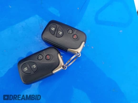 ✅ 2011 Lexus RX 350 • VIN: JTJBK1BAXB2012403 • Lot: 41480445. Wystawiony na IAAI z przebiegiem 107 147 mil. Bezpłatny archiwum sprzedaży aukcyjnych z USA i szczegółowy raport historii pojazdu na DreamBid. Zdjęcie 11.