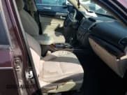 ✅ 2014 Kia Sorento LX • VIN: 5XYKTDA78EG426216 • Лот: 70475505. Опубликован ранее на Copart с пробегом 169 920 миль. Бесплатный доступ к архиву аукционных продаж из США и подробный отчёт об истории автомобиля на DreamBid. Изображение 7.