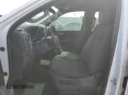 ✅ 2021 Chevrolet Silverado 1500 LT • VIN: 3GCUYDET3MG106979 • Lot: 68512504. Wystawiony na Copart z przebiegiem Nie podano. Bezpłatny archiwum sprzedaży aukcyjnych z USA i szczegółowy raport historii pojazdu na DreamBid. Zdjęcie 7.