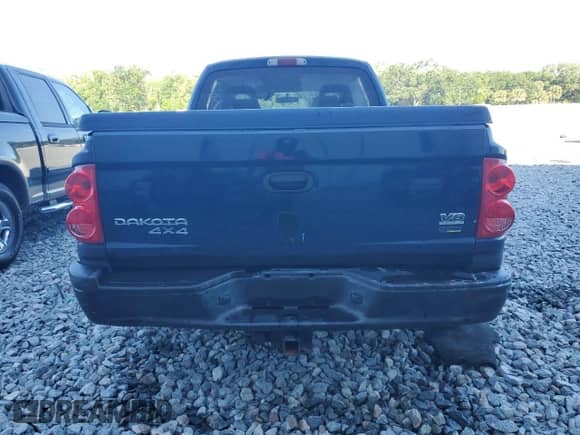 2007 Dodge Dakota ST with VIN 1D3HW28P17S173529, listed as a Copart auction lot 51895125 with 257,626 mi miles and Salvage title. Bid and sale history available at DreamBid. Image 6.