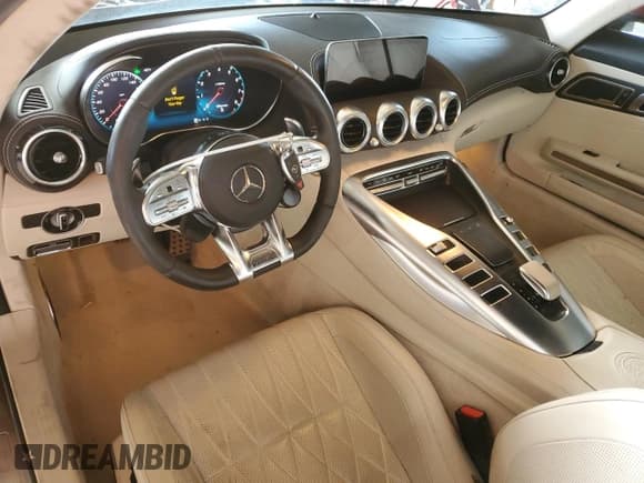 ✅ 2020 Mercedes-Benz AMG GT • VIN: WDDYJ8AA4LA025493 • Lot: 78914434. Listed on Copart with 10,591 mi. Free auction sales archive from the USA and detailed vehicle history report at DreamBid. Image 8.