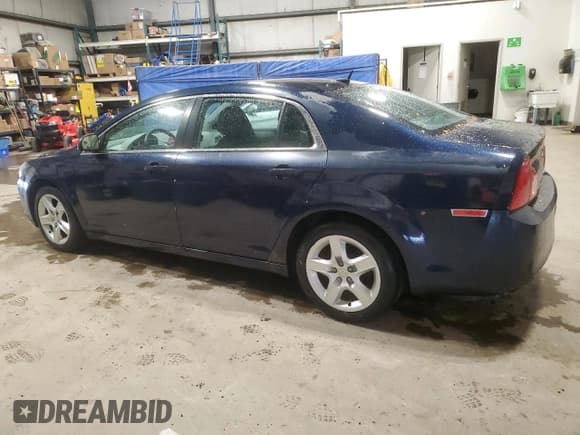 ✅ 2011 Chevrolet Malibu LS • VIN: 1G1ZB5EU3BF342741 • Lot: 56489255. Wystawiony na Copart z przebiegiem 120 066 mil. Bezpłatny archiwum sprzedaży aukcyjnych z USA i szczegółowy raport historii pojazdu na DreamBid. Zdjęcie 2.