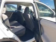 ✅ 2013 Toyota RAV4 XLE • VIN: JTMRFREV7D5026554 • Lot: 43815776. Wystawiony na IAAI z przebiegiem 122 535 mil. Bezpłatny archiwum sprzedaży aukcyjnych z USA i szczegółowy raport historii pojazdu na DreamBid. Zdjęcie 8.