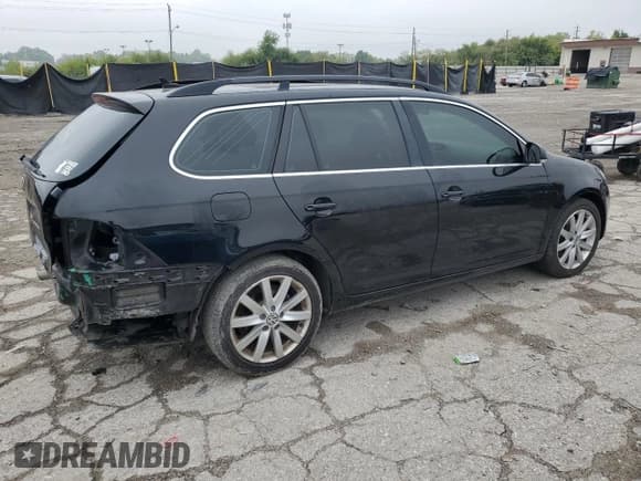 ✅ 2014 Volkswagen Jetta TDI w/Sunroof • VIN: 3VWPL7AJ9EM625827 • Lot: 81773485. Listed on Copart with 99,965 mi. Free auction sales archive from the USA and detailed vehicle history report at DreamBid. Image 3.