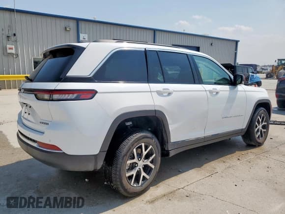 ✅ 2025 Jeep Grand Cherokee Limited • VIN: 1C4RJHBG9SC327897 • Lot: 81652855. Wystawiony na Copart z przebiegiem 4 612 mil. Bezpłatny archiwum sprzedaży aukcyjnych z USA i szczegółowy raport historii pojazdu na DreamBid. Zdjęcie 3.