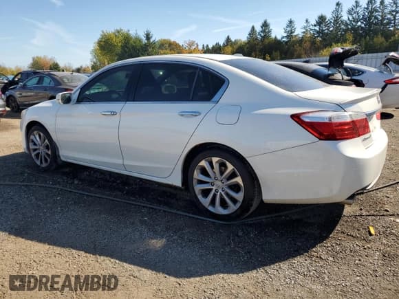 ✅ 2014 Honda Accord Touring • VIN: 1HGCR3F92EA801686 • Lot: 84806415. Listed on Copart with 212,792 mi. Free auction sales archive from the USA and detailed vehicle history report at DreamBid. Image 2.
