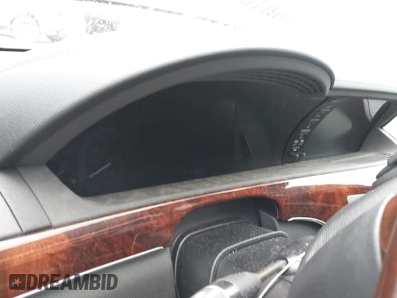 ✅ 2012 Mercedes-Benz S 550 • VIN: WDDNG9EB6CA449929 • Lot: 40476416. Wystawiony na IAAI z przebiegiem Nie podano. Bezpłatny archiwum sprzedaży aukcyjnych z USA i szczegółowy raport historii pojazdu na DreamBid. Zdjęcie 7.