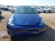 ✅ 2022 Tesla Model Y Long Range • VIN: 7SAYGDEE7NF312239 • Lot: 41633712. Wystawiony na IAAI z przebiegiem Nie podano. Bezpłatny archiwum sprzedaży aukcyjnych z USA i szczegółowy raport historii pojazdu na DreamBid. Zdjęcie 12.