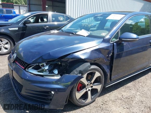 ✅ 2015 Volkswagen Golf GTI S • VIN: 3VWYT7AU0FM064451 • Lot: 42894226. Wystawiony na IAAI z przebiegiem 161 683 mil. Bezpłatny archiwum sprzedaży aukcyjnych z USA i szczegółowy raport historii pojazdu na DreamBid. Zdjęcie 6.