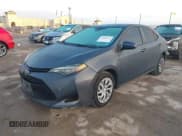 ✅ 2018 Toyota Corolla SE • VIN: 5YFBURHE7JP802070 • Lot: 43808126. Wystawiony na IAAI z przebiegiem 211 452 mil. Bezpłatny archiwum sprzedaży aukcyjnych z USA i szczegółowy raport historii pojazdu na DreamBid. Zdjęcie 2.