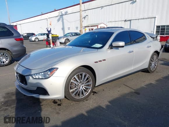 ✅ 2015 Maserati Ghibli S Q4 • VIN: ZAM57RTA7F1135386 • Лот: 40328819. Опубликован ранее на IAAI с пробегом 64 636 миль. Бесплатный доступ к архиву аукционных продаж из США и подробный отчёт об истории автомобиля на DreamBid. Изображение 17.