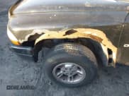 ✅ 2000 Dodge Dakota Sport • VIN: 1B7GG22N3YS697498 • Lot: 40923958. Wystawiony na IAAI z przebiegiem Nie podano. Bezpłatny archiwum sprzedaży aukcyjnych z USA i szczegółowy raport historii pojazdu na DreamBid. Zdjęcie 6.