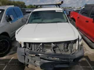 2010 Chevrolet Silverado 1500 with VIN 1GCSCPEA1AZ102995, listed as a Copart auction lot 84243305 with 280,730 mi miles and Salvage title. Bid and sale history available at DreamBid. Image 5.