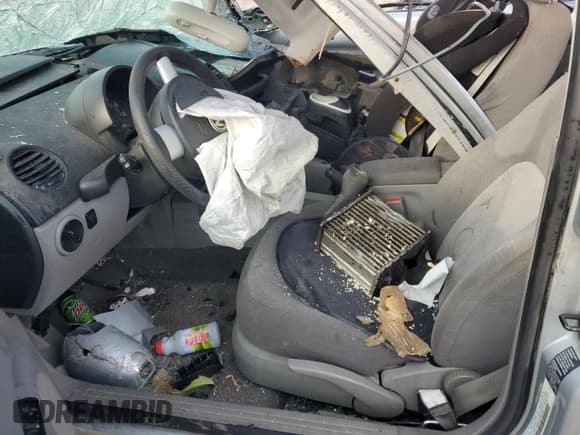 ✅ 2004 Volkswagen Beetle GLS • VIN: 3VWCR31C14M416586 • Lot: 70775335. Listed on Copart with Not provided. Free auction sales archive from the USA and detailed vehicle history report at DreamBid. Image 7.