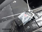 ✅ 2025 Toyota Crown Limited • VIN: JTDACAAJ0S3016693 • Lot: 42885910. Wystawiony na IAAI z przebiegiem 2 024 mil. Bezpłatny archiwum sprzedaży aukcyjnych z USA i szczegółowy raport historii pojazdu na DreamBid. Zdjęcie 11.