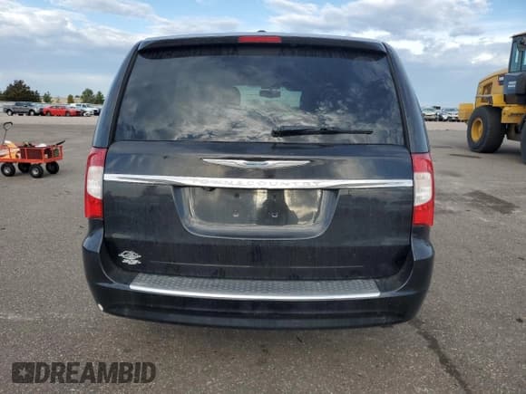 ✅ 2015 Chrysler Town & Country Touring L • VIN: 2C4RC1CG7FR526590 • Lot: 87221495. Listed on Copart with 105,598 mi. Free auction sales archive from the USA and detailed vehicle history report at DreamBid. Image 6.