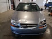 ✅ 2006 Chevrolet Aveo LS • VIN: KL1TD66696B631916 • Lot: 52196715. Wystawiony na Copart z przebiegiem 81 415 mil. Bezpłatny archiwum sprzedaży aukcyjnych z USA i szczegółowy raport historii pojazdu na DreamBid. Zdjęcie 5.