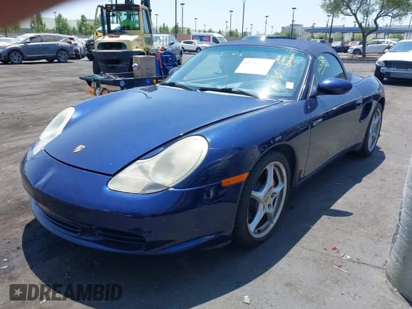 ✅ 2003 Porsche Boxster S • VIN: WP0CB29813U660380 • Lot: 42783776. Wystawiony na IAAI z przebiegiem 126 156 mil. Bezpłatny archiwum sprzedaży aukcyjnych z USA i szczegółowy raport historii pojazdu na DreamBid. Zdjęcie 2.