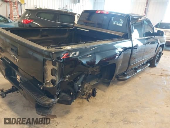 ✅ 2019 Chevrolet Silverado 1500 LT • VIN: 2GCVKPEC4K1201886 • Lot: 43135900. Wystawiony na IAAI z przebiegiem 94 810 mil. Bezpłatny archiwum sprzedaży aukcyjnych z USA i szczegółowy raport historii pojazdu na DreamBid. Zdjęcie 4.