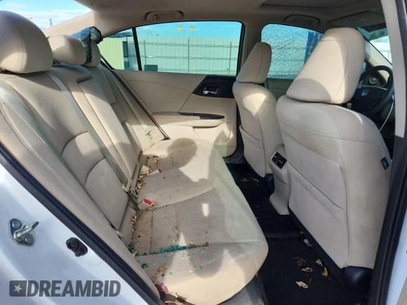 ✅ 2016 Honda Accord EX • VIN: 1HGCR2F06GA105752 • Lot: 85895745. Wystawiony na Copart z przebiegiem 85 189 mil. Bezpłatny archiwum sprzedaży aukcyjnych z USA i szczegółowy raport historii pojazdu na DreamBid. Zdjęcie 10.