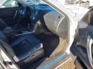 ✅ 2008 Infiniti FX • VIN: JNRAS08U48X100627 • Lot: 41234832. Wystawiony na IAAI z przebiegiem 199 499 mil. Bezpłatny archiwum sprzedaży aukcyjnych z USA i szczegółowy raport historii pojazdu na DreamBid. Zdjęcie 5.