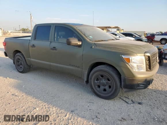 ✅ 2017 Nissan Titan S • VIN: 1N6AA1EK1HN540874 • Lot: 69602095. Wystawiony na Copart z przebiegiem 107 198 mil. Bezpłatny archiwum sprzedaży aukcyjnych z USA i szczegółowy raport historii pojazdu na DreamBid. Zdjęcie 4.