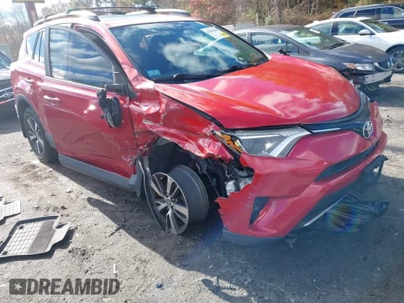 ✅ 2016 Toyota RAV4 XLE • VIN: 2T3RFREV6GW436906 • Lot: 43580436. Wystawiony na IAAI z przebiegiem 142 794 mil. Bezpłatny archiwum sprzedaży aukcyjnych z USA i szczegółowy raport historii pojazdu na DreamBid. Zdjęcie 1.