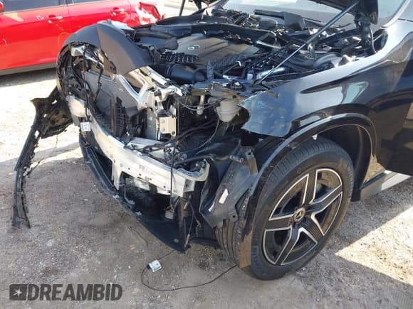 ✅ 2024 Mercedes-Benz GLC 300 • VIN: W1NKM4HB6RF215914 • Лот: 42203059. Опубликован ранее на IAAI с пробегом 4 435 миль. Бесплатный доступ к архиву аукционных продаж из США и подробный отчёт об истории автомобиля на DreamBid. Изображение 6.