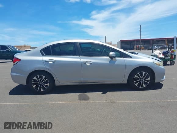 ✅ 2015 Honda Civic EX • VIN: 2HGFB2F89FH529563 • Lot: 42757405. Wystawiony na IAAI z przebiegiem 145 707 mil. Bezpłatny archiwum sprzedaży aukcyjnych z USA i szczegółowy raport historii pojazdu na DreamBid. Zdjęcie 13.