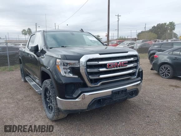 ✅ 2020 GMC Sierra 1500 SLE • VIN: 3GTU9BED3LG225804 • Лот: 40966410. Опубликован ранее на IAAI с пробегом 45 000 миль. Бесплатный доступ к архиву аукционных продаж из США и подробный отчёт об истории автомобиля на DreamBid. Изображение 1.
