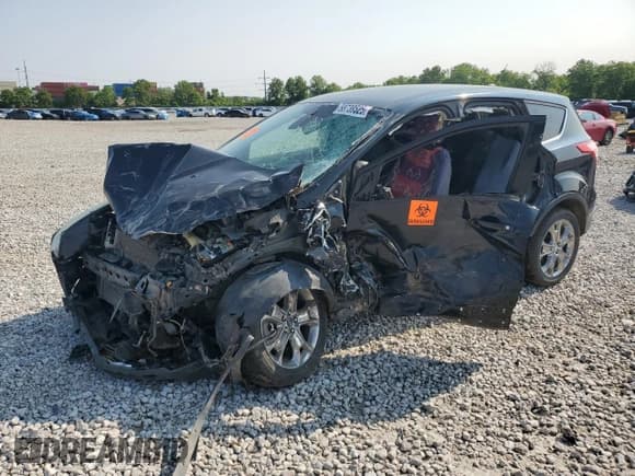 ✅ 2013 Ford Escape SEL • VIN: 1FMCU9H9XDUC32964 • Lot: 58739525. Wystawiony na Copart z przebiegiem Nie podano. Bezpłatny archiwum sprzedaży aukcyjnych z USA i szczegółowy raport historii pojazdu na DreamBid. Zdjęcie 1.