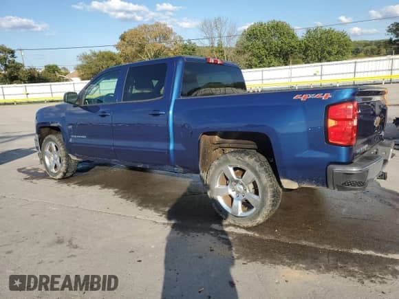 2016 Chevrolet Silverado 1500 LT with VIN 3GCUKREC0GG130188, listed as a Copart auction lot 82083305 with 207,280 mi miles and Salvage title. Bid and sale history available at DreamBid. Image 2.