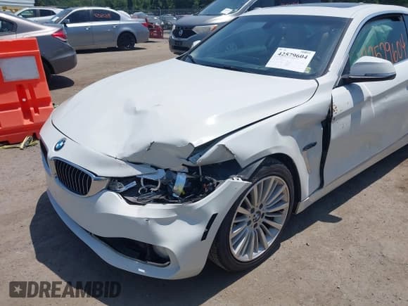 ✅ 2014 BMW 4 Series 435i • VIN: WBA3R1C52EF729201 • Lot: 42579604. Wystawiony na IAAI z przebiegiem 145 277 mil. Bezpłatny archiwum sprzedaży aukcyjnych z USA i szczegółowy raport historii pojazdu na DreamBid. Zdjęcie 6.