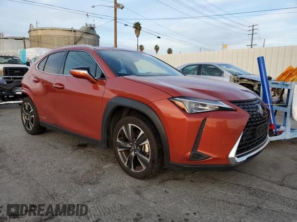 ✅ 2020 Lexus UX 250h • VIN: JTHP9JBH9L2020817 • Lot: 37343773. Listed on Copart with 36,702 mi. Free auction sales archive from the USA and detailed vehicle history report at DreamBid. Image 4.