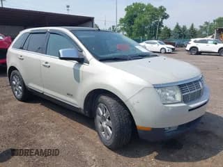 ✅ 2007 Lincoln MKX • VIN: 2LMDU88C17BJ21325 • Lot: 42455744. Wystawiony na IAAI z przebiegiem 208 607 mil. Bezpłatny archiwum sprzedaży aukcyjnych z USA i szczegółowy raport historii pojazdu na DreamBid. Zdjęcie 1.