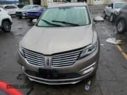 ✅ 2018 Lincoln MKC Reserve • VIN: 5LMCJ3D96JUL22486 • Lot: 69229445. Wystawiony na Copart z przebiegiem 47 440 mil. Bezpłatny archiwum sprzedaży aukcyjnych z USA i szczegółowy raport historii pojazdu na DreamBid. Zdjęcie 5.