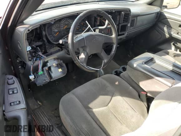 ✅ 2005 Chevrolet Silverado 1500 Z71 • VIN: 2GCEK19B451340628 • Lot: 71992534. Wystawiony na Copart z przebiegiem Nie podano mil. Skorzystaj z bezpłatnego archiwum sprzedaży aukcyjnych z USA i zobacz szczegółowy raport historii pojazdu na DreamBid. Zdjęcie 8.