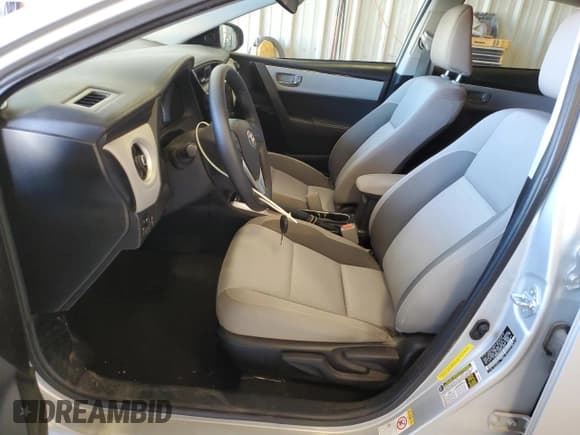 ✅ 2017 Toyota Corolla SE • VIN: 5YFBURHE5HP725659 • Лот: 89499375. Опубликован ранее на Copart с пробегом 43 830 миль. Бесплатный доступ к архиву аукционных продаж из США и подробный отчёт об истории автомобиля на DreamBid. Изображение 7.